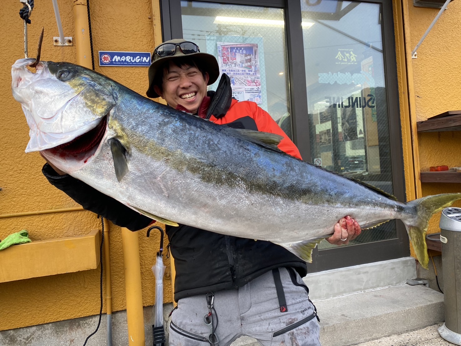 丸銀釣りセンター 大物釣果 ヒラス